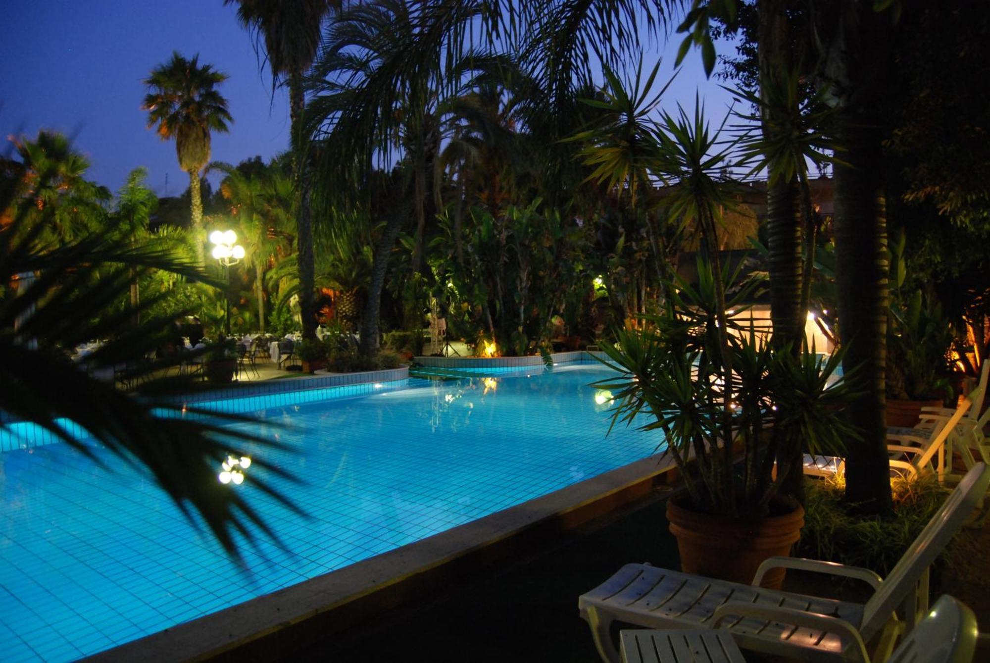 Garden Hotel San Giovanni La Punta Esterno foto