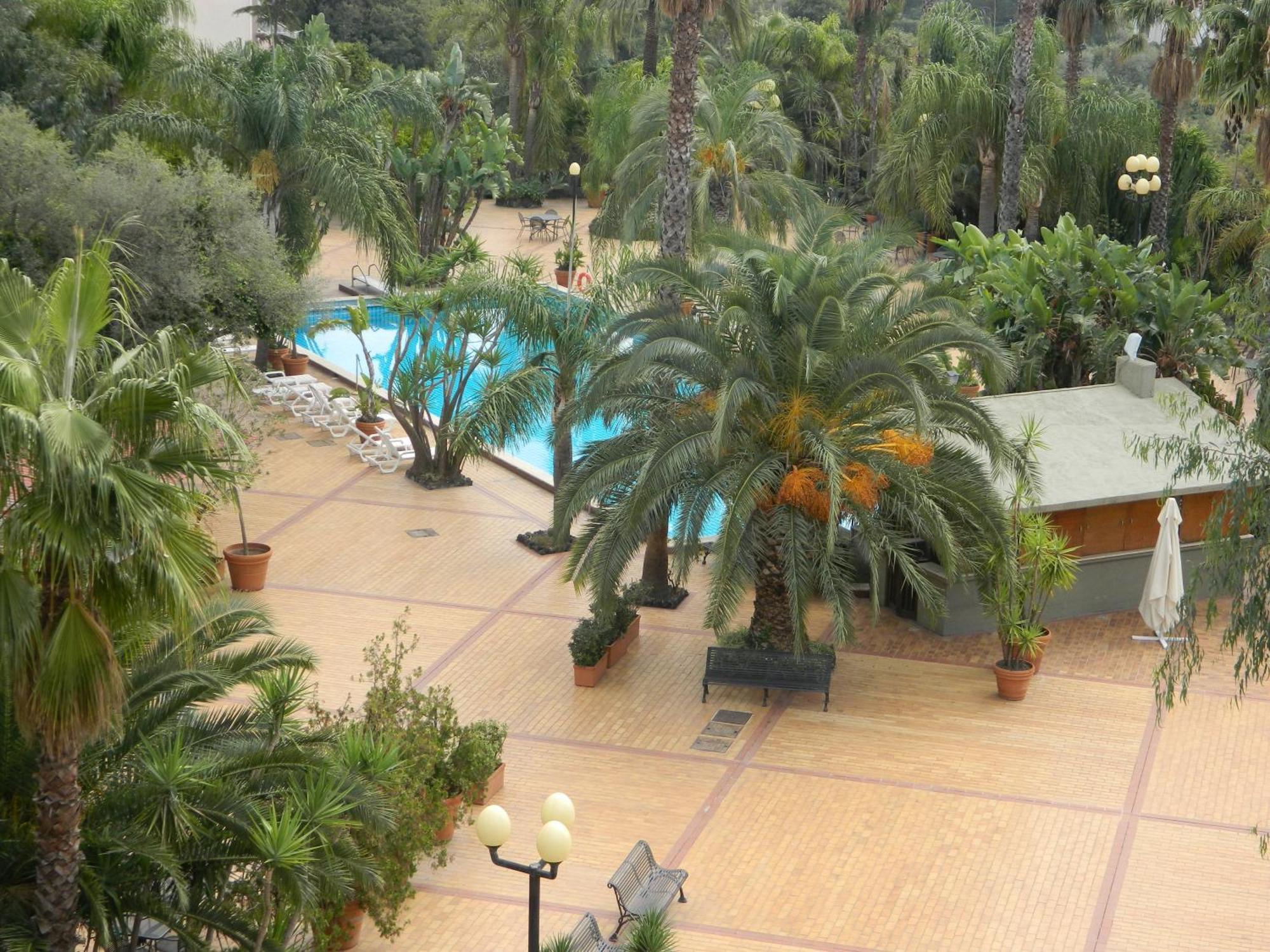 Garden Hotel San Giovanni La Punta Esterno foto