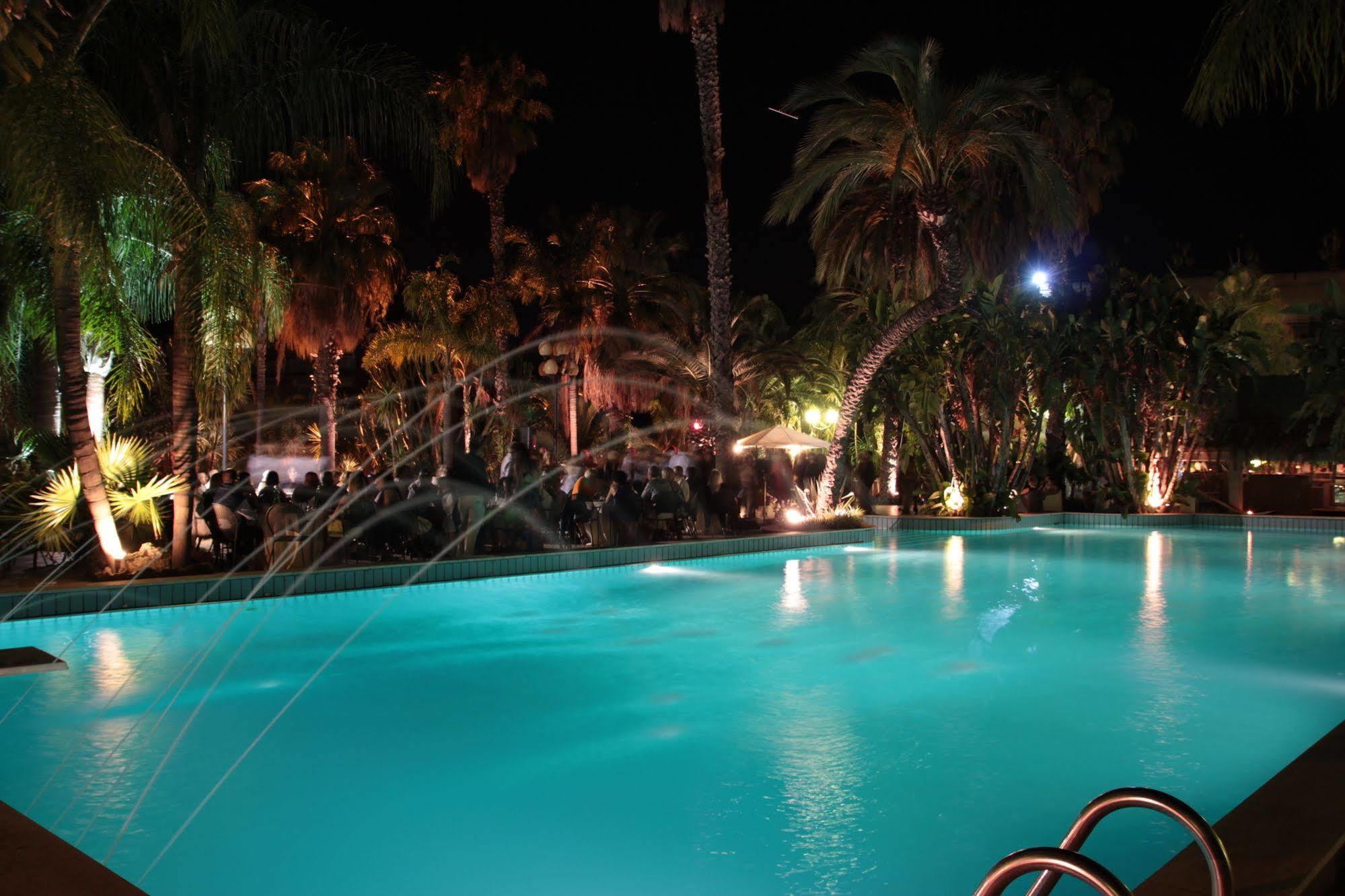 Garden Hotel San Giovanni La Punta Esterno foto